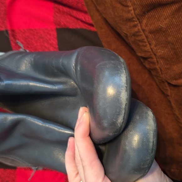 Gray Isaac Mizrahi Live Kierra leather and suede wedge ankle boot - Picture 8 of 8